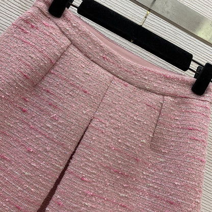 C 25 Sleeveless vest ➕ short skirt