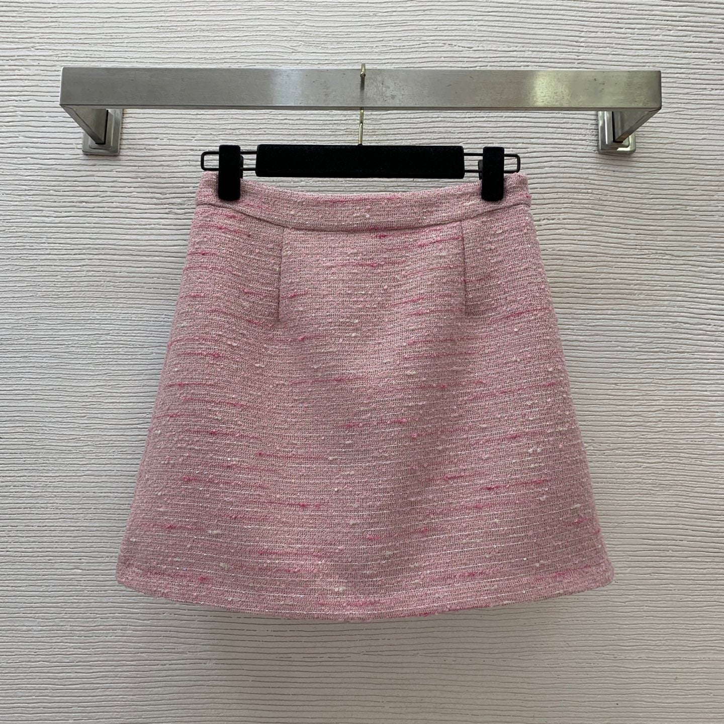 C 25 Sleeveless vest ➕ short skirt