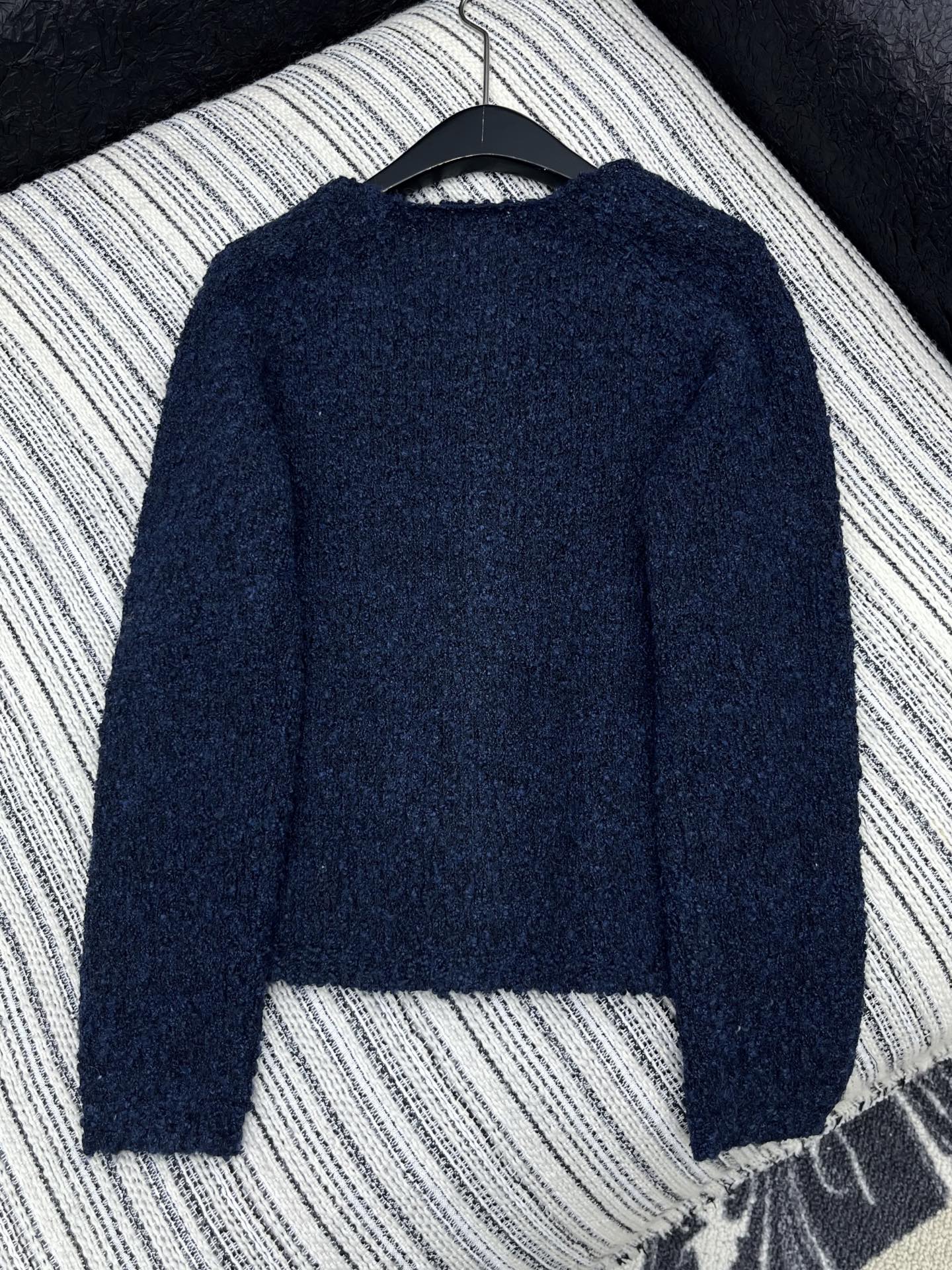 C 25 Love button round neck cardigan