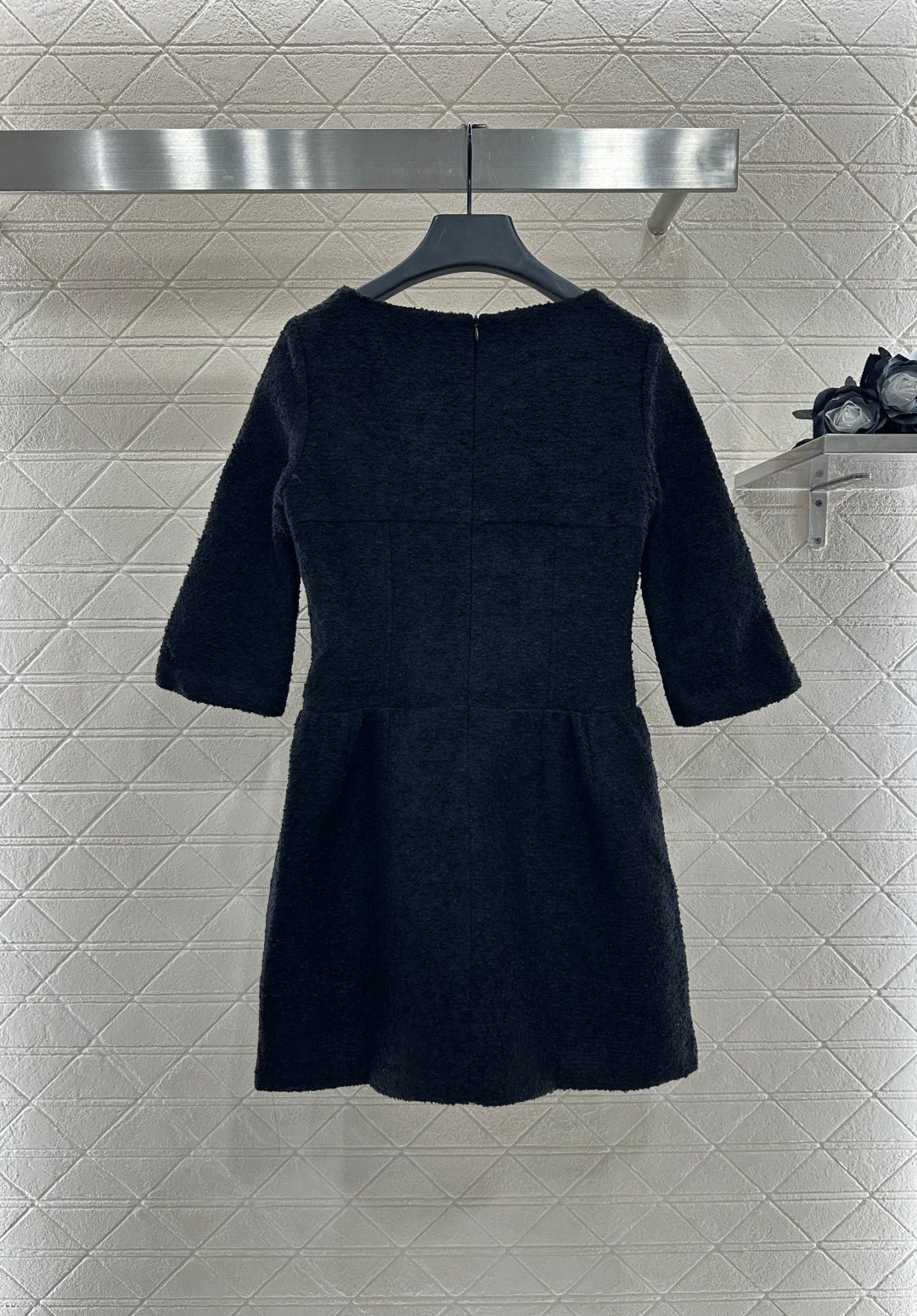 C 25 Mid sleeve round neck wool blend dress(beigi/black)