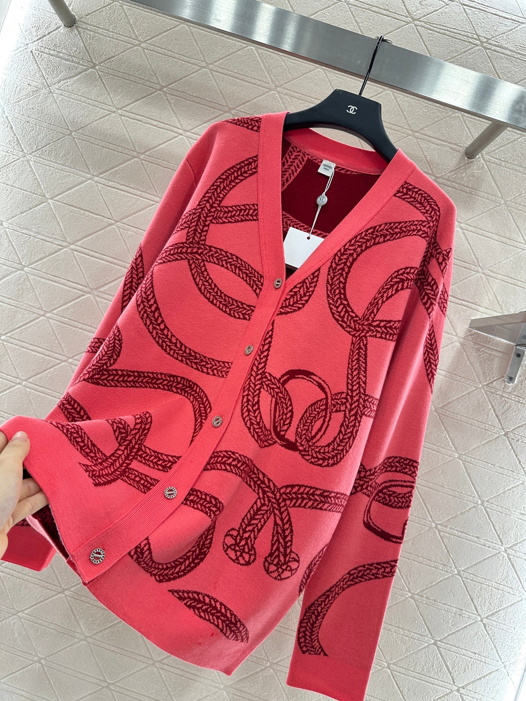 He 25 knitted cardigan