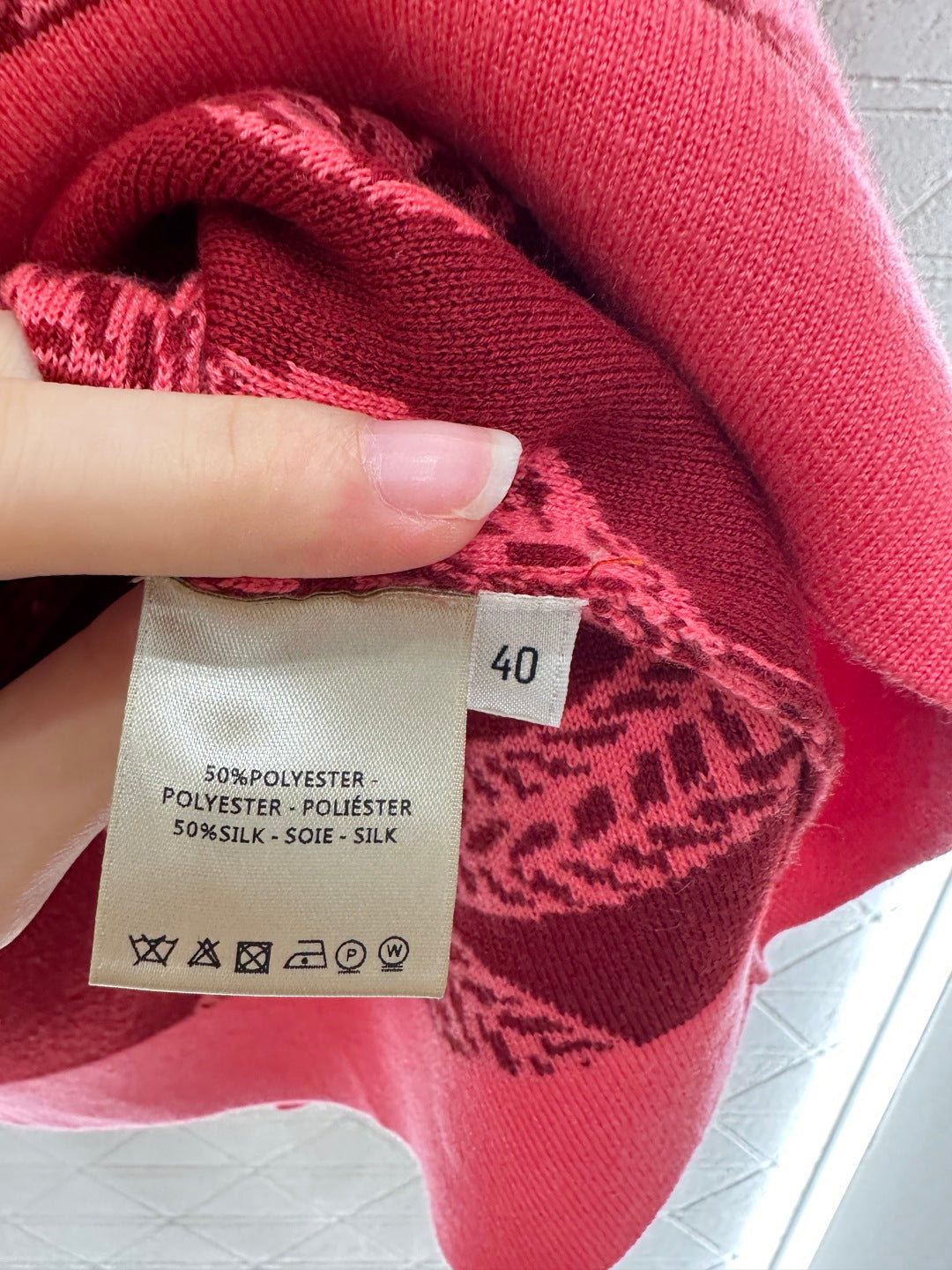 He 25 knitted cardigan
