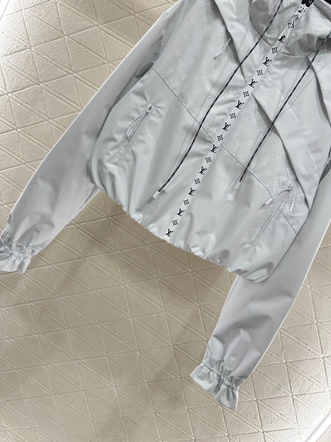 L 25 hooded jacquard combat jacket