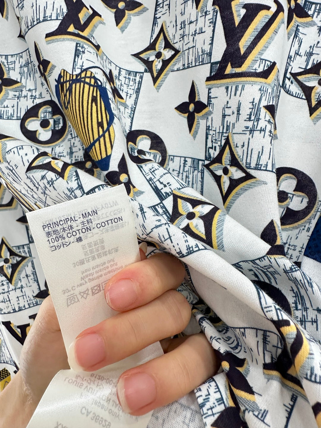 L 25 Luggage Print Chain Short Sleeves