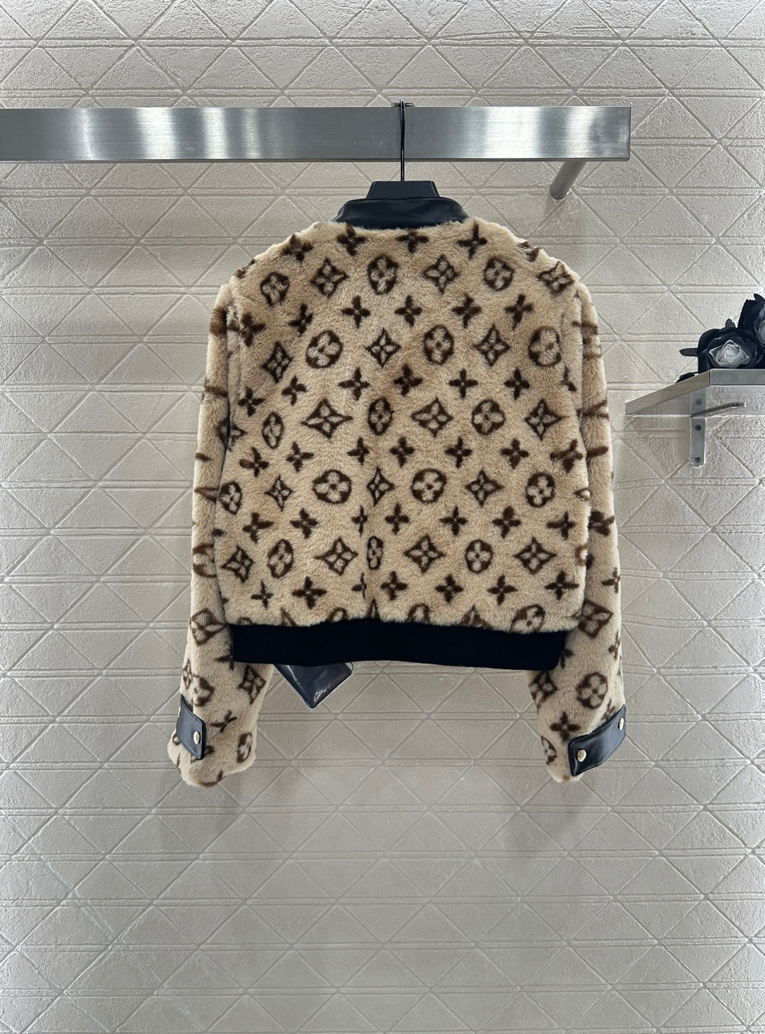 L 25 Lambswool leather collar jacket