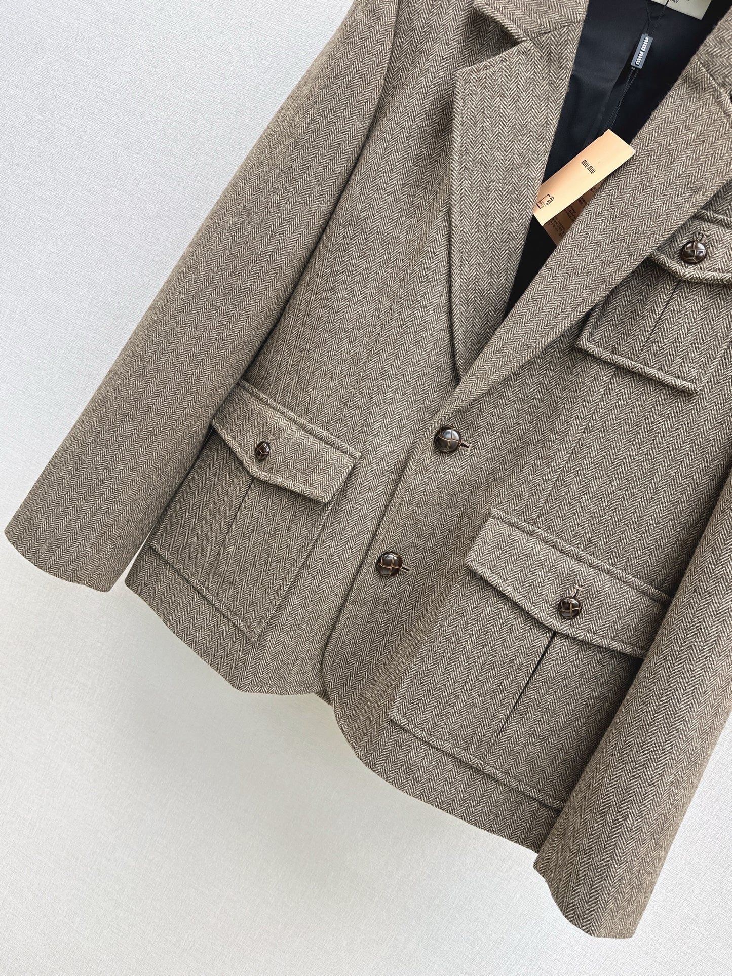 Mi 25 Suit jacket + A-line skirt