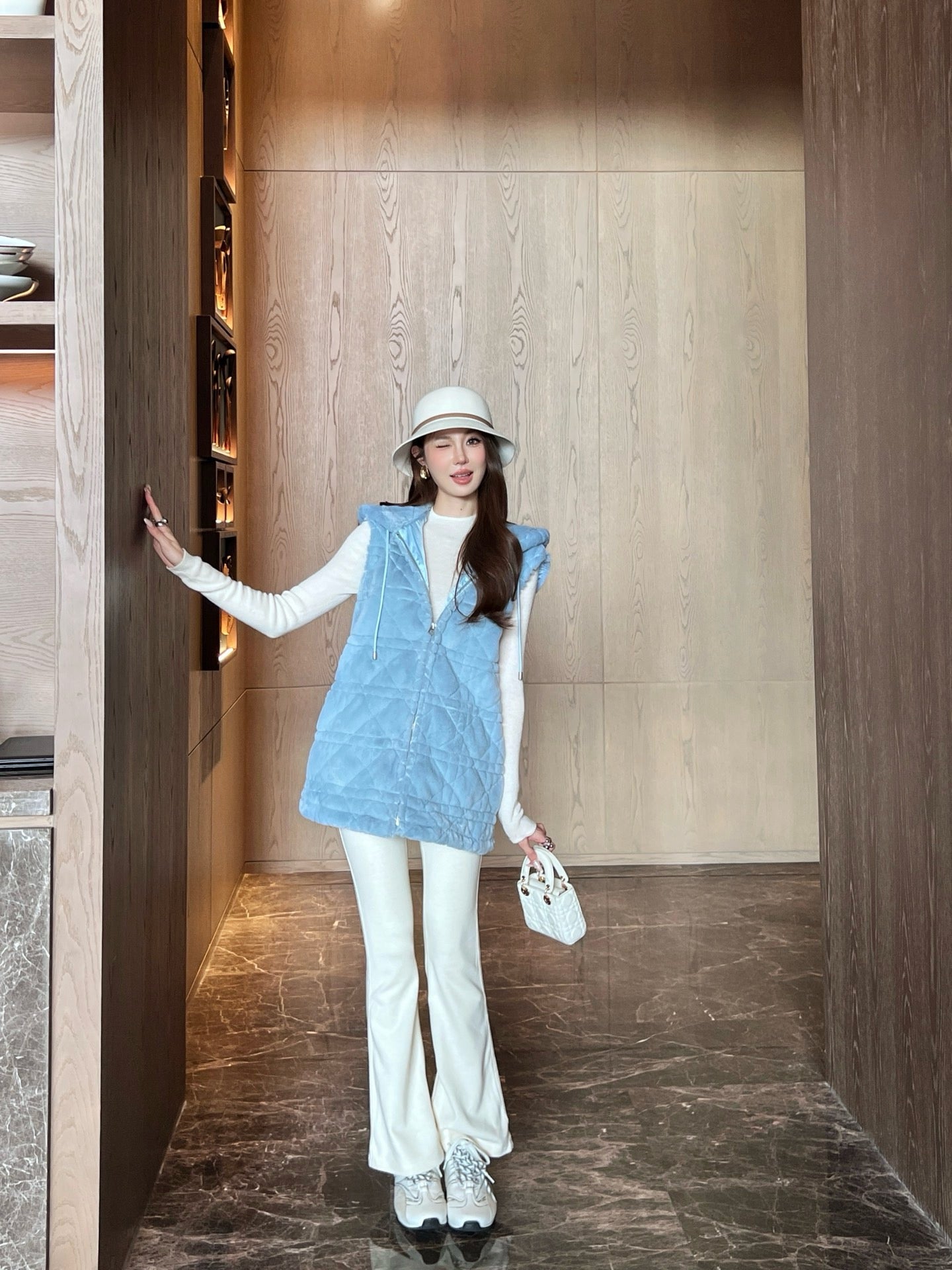 Di 25 New eco-friendly faux mink hooded vest jacket