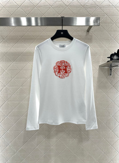 He 25 Slim fit beaded logo top(WHITE/BLACK)