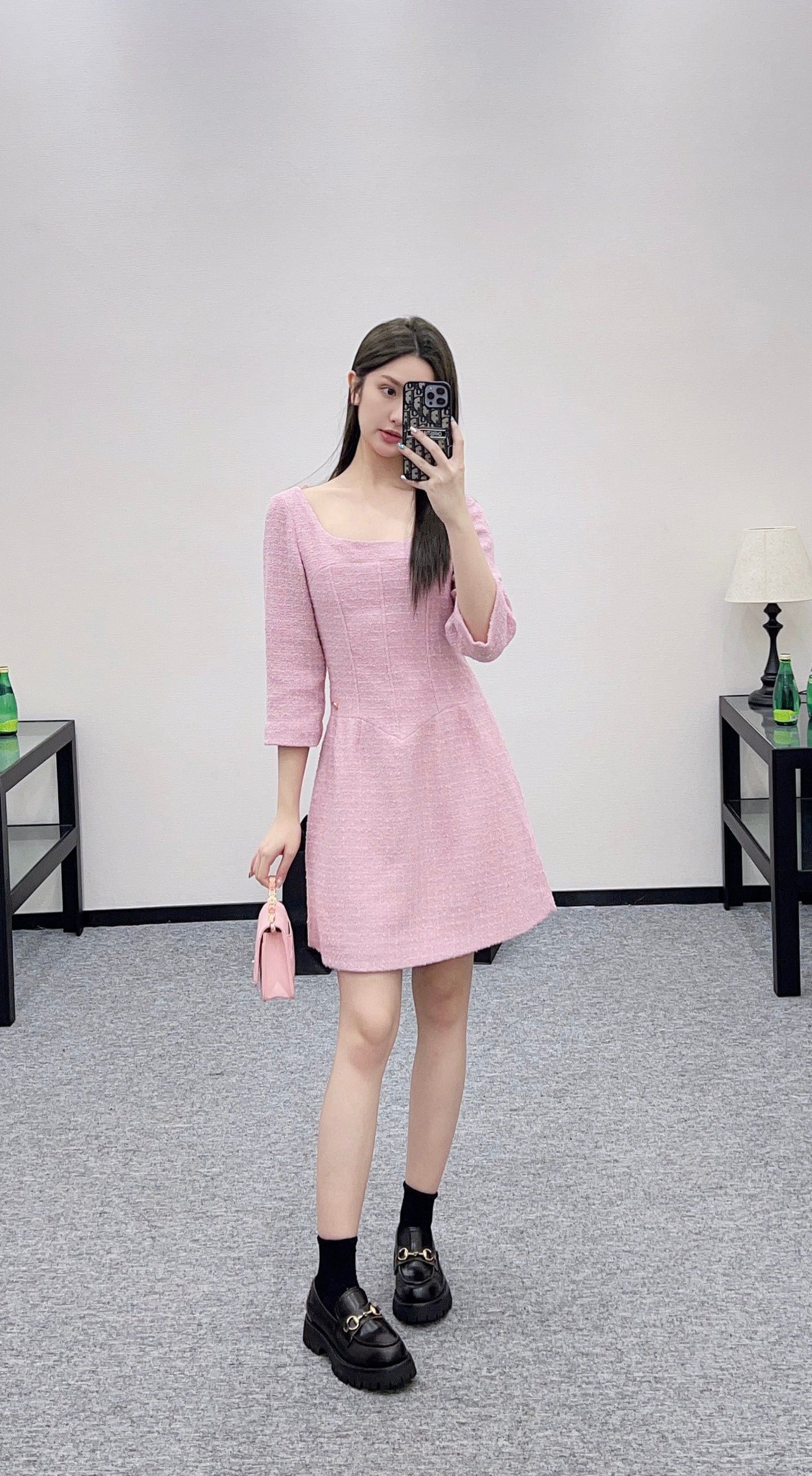 C 25 Mid sleeve round neck dress