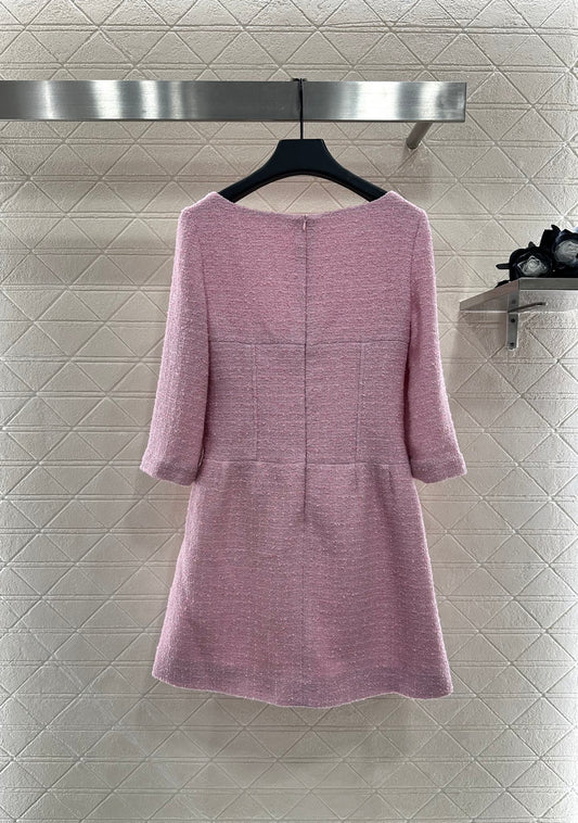 C 25 Mid sleeve round neck dress