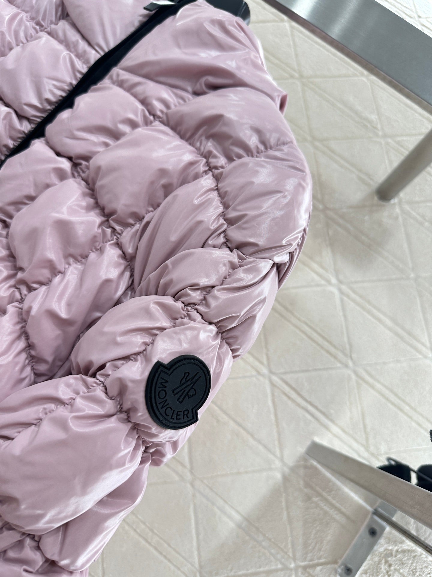 Mon 25 Stand up collar belt down jacket (made of waterproof and windproof material)（BLACK/PINK）