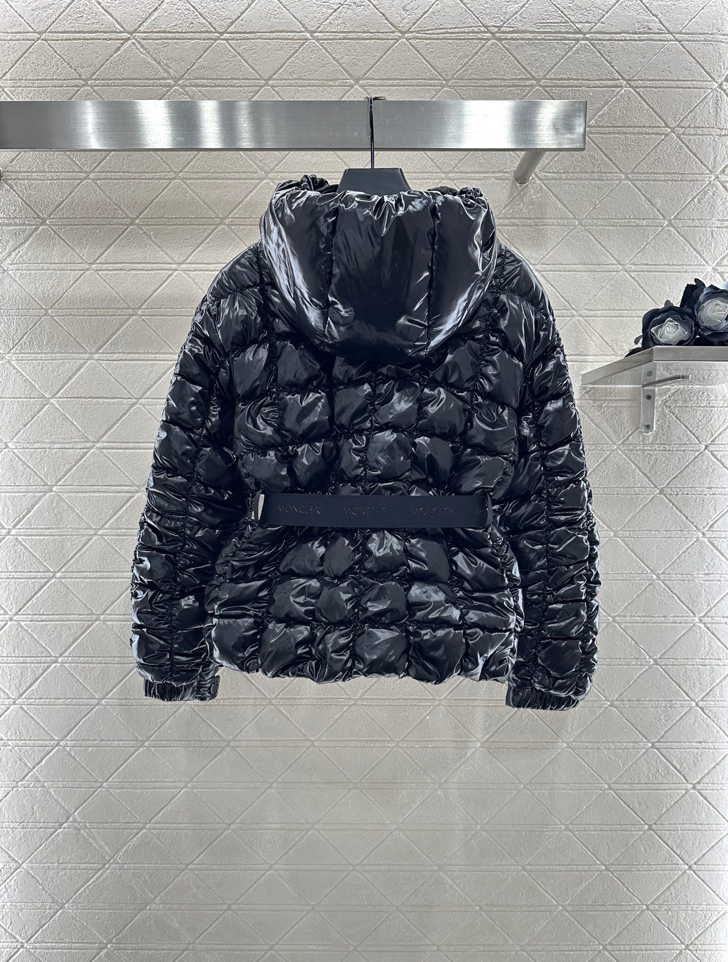 Mon 25 Stand up collar belt down jacket (made of waterproof and windproof material)（BLACK/PINK）