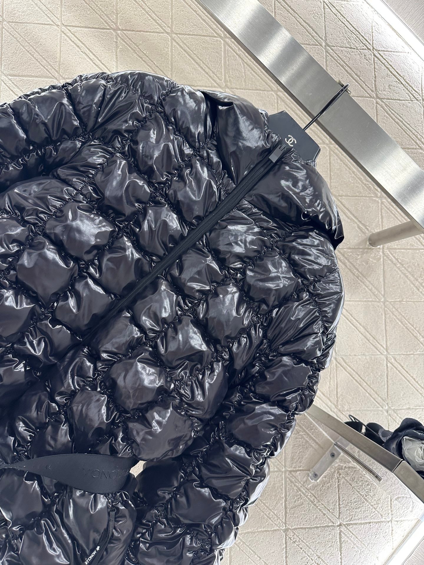 Mon 25 Stand up collar belt down jacket (made of waterproof and windproof material)（BLACK/PINK）