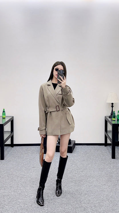 L 25 Mid length waistband jacket