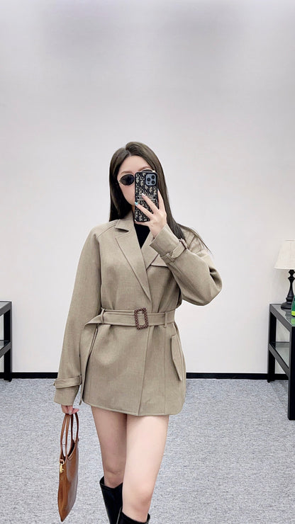 L 25 Mid length waistband jacket