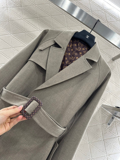 L 25 Mid length waistband jacket