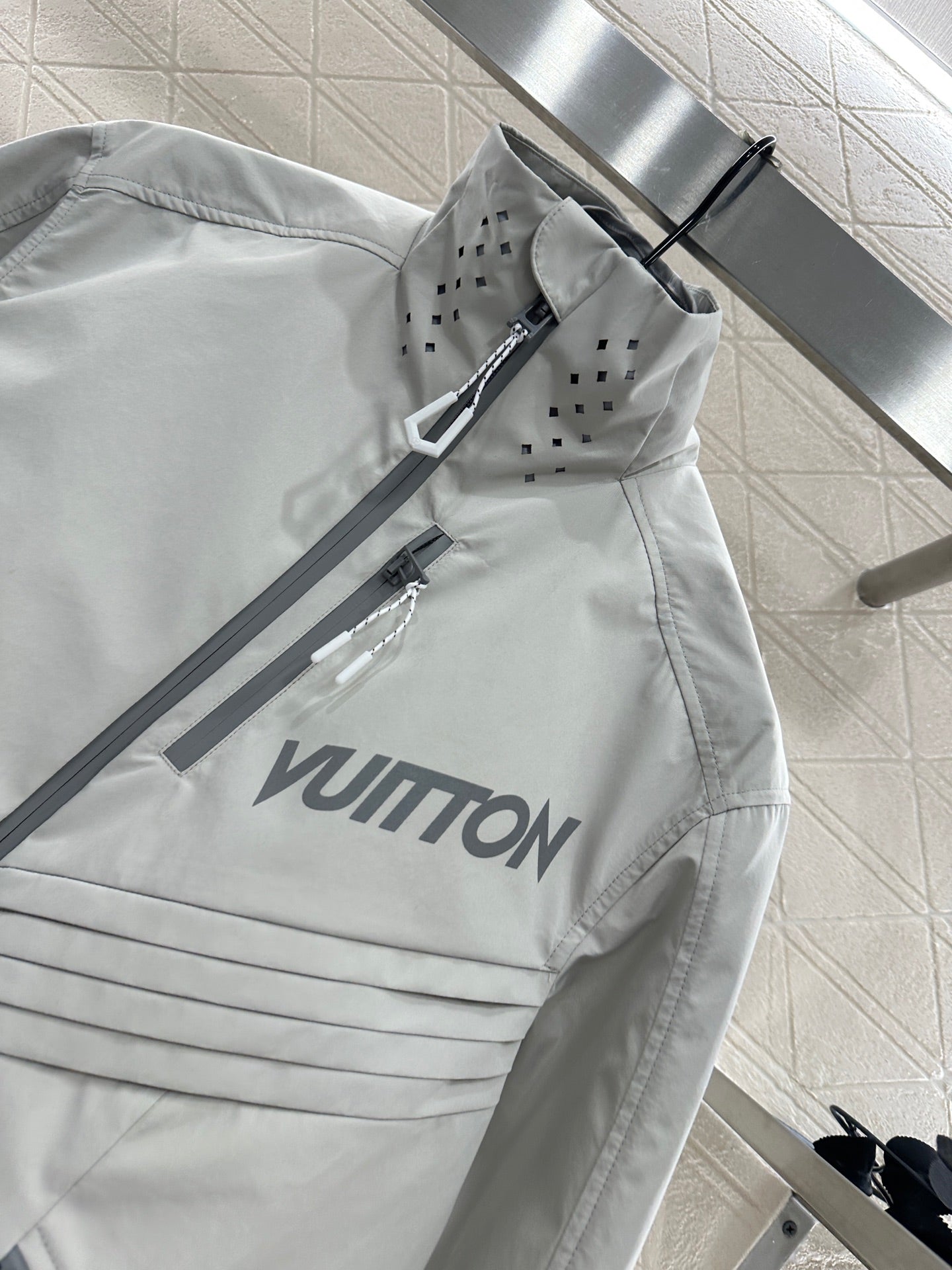 L 25 Fashion charging nylon jacket(GRAY/RED)