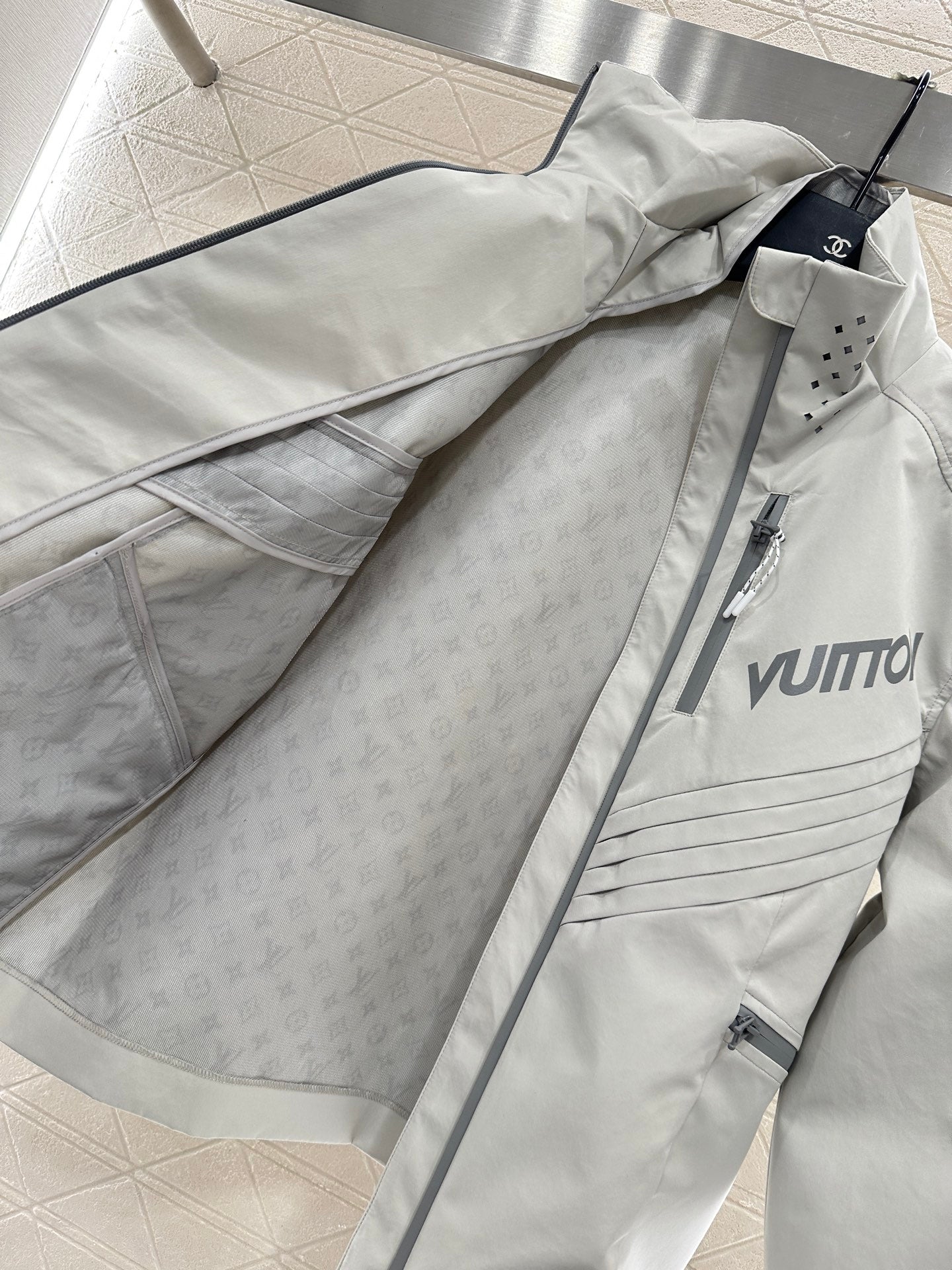 L 25 Fashion charging nylon jacket(GRAY/RED)