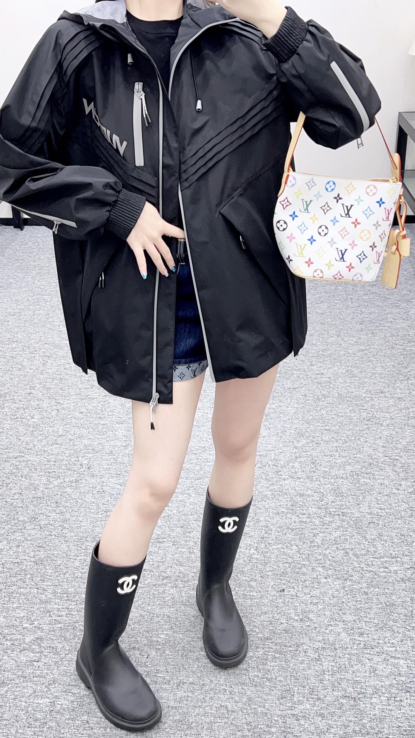 L 25 Fashionable charging nylon long jacket