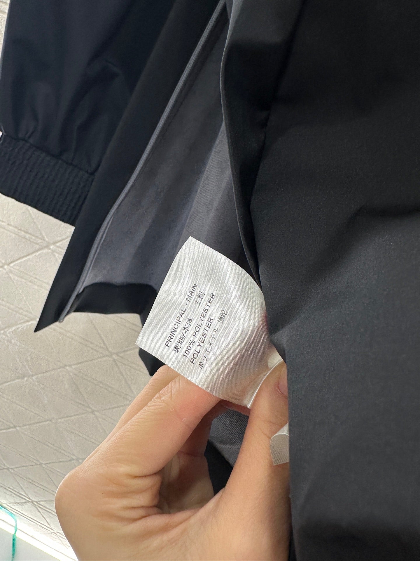 L 25 Fashionable charging nylon long jacket