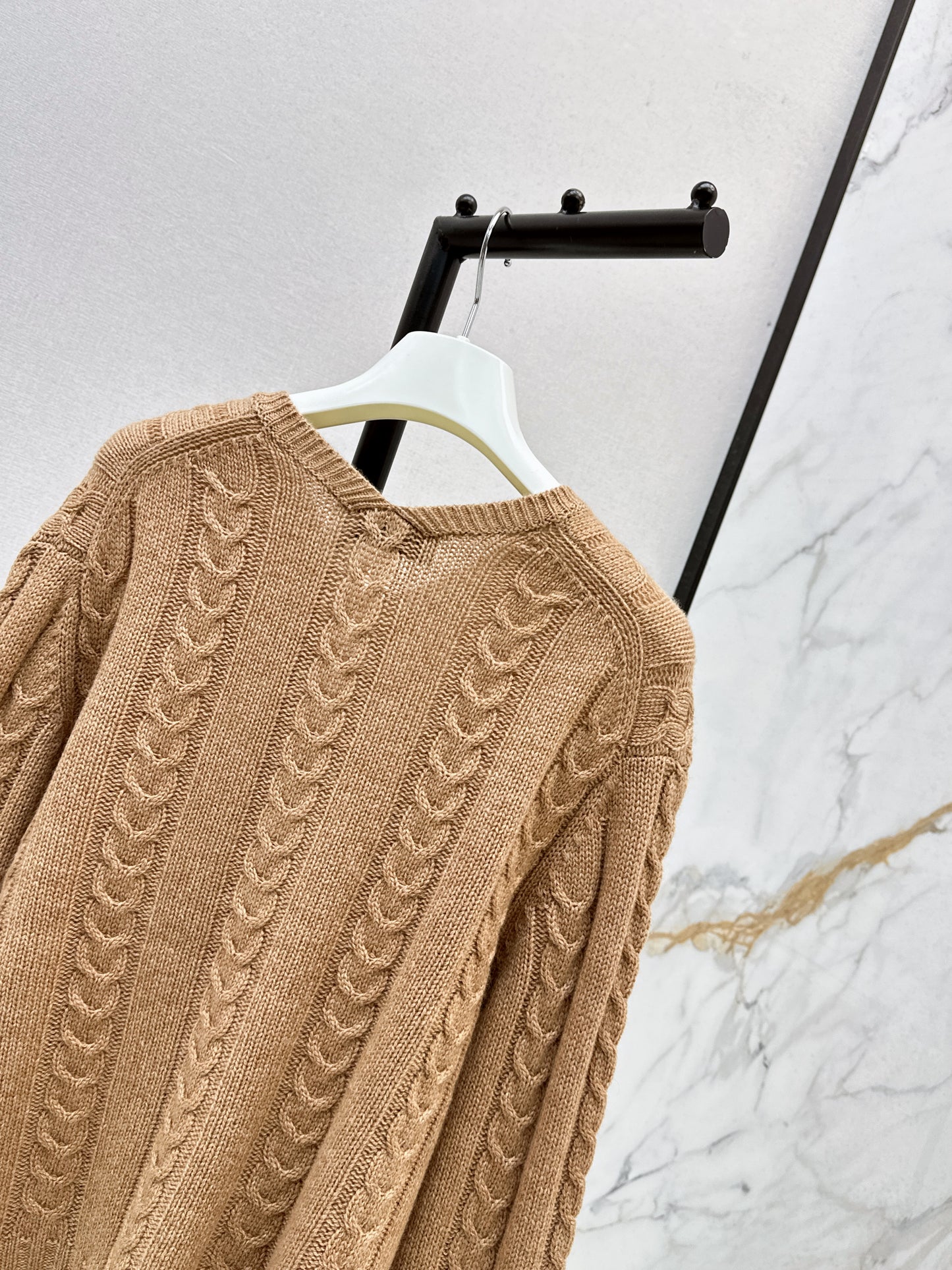 LO 25 Single-button cashmere sweater(KHAKI/GRAY)