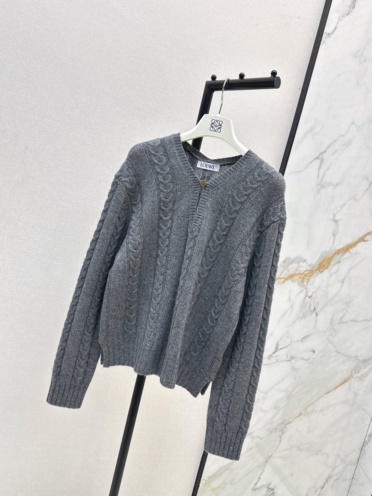 LO 25 Single-button cashmere sweater(KHAKI/GRAY)