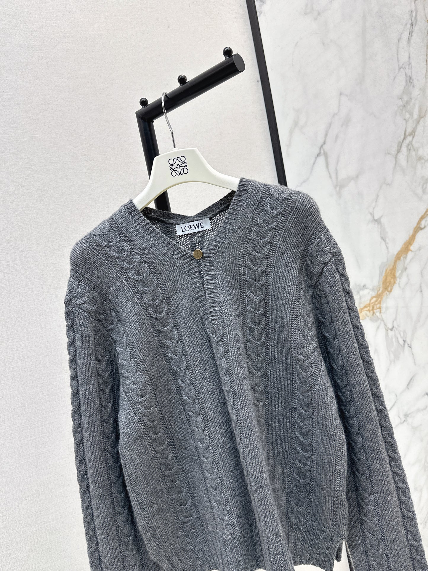 LO 25 Single-button cashmere sweater(KHAKI/GRAY)
