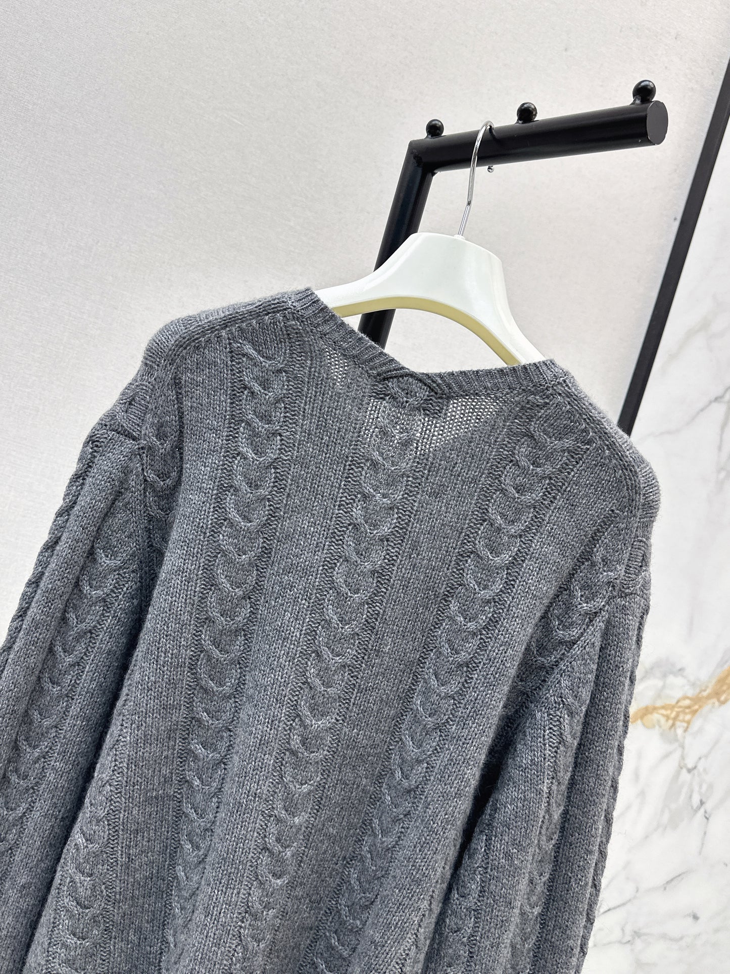 LO 25 Single-button cashmere sweater(KHAKI/GRAY)