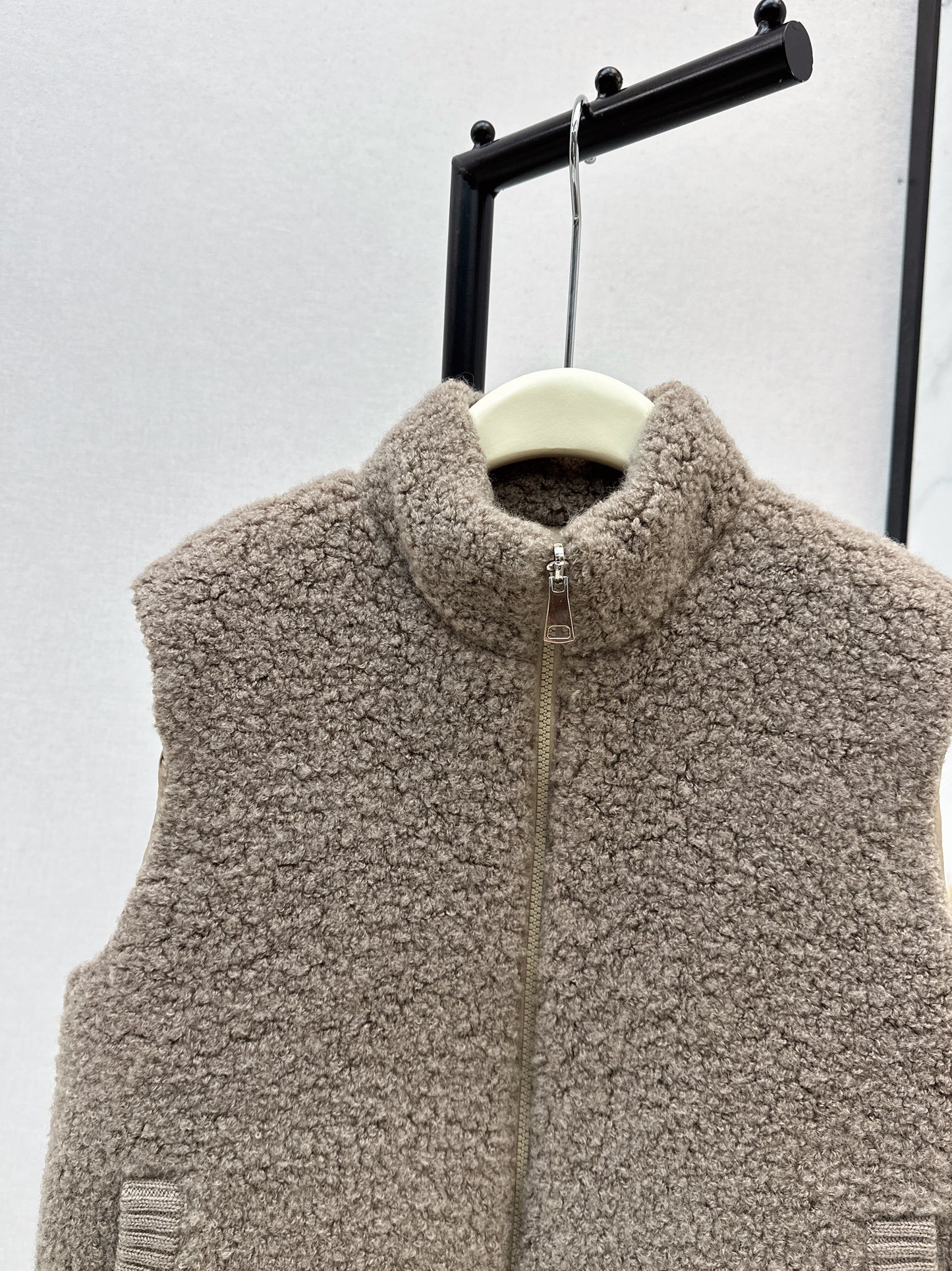Lor 25 Stand collar lambswool double-faced down vest(WHITE/BROWN)