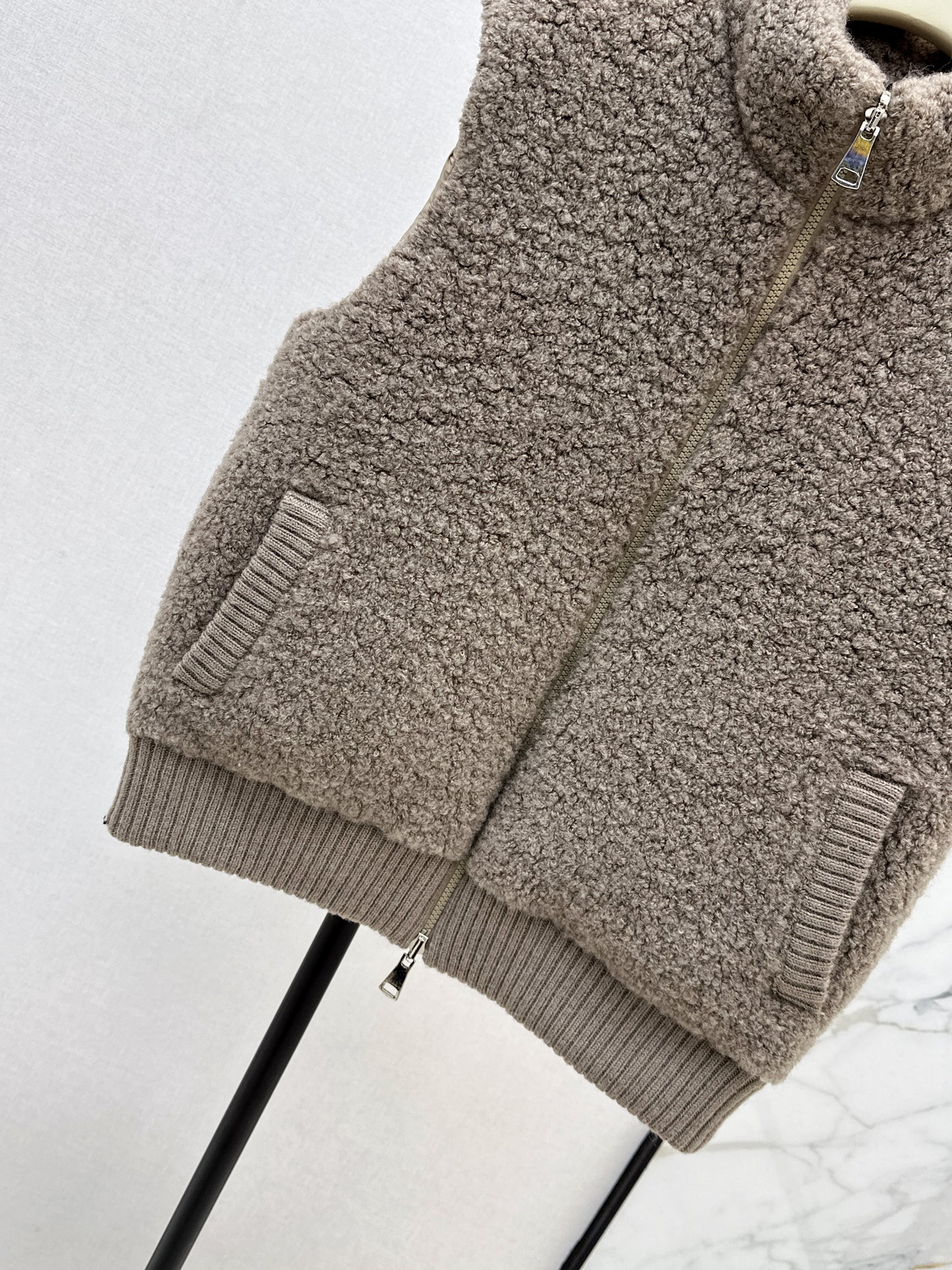Lor 25 Stand collar lambswool double-faced down vest(WHITE/BROWN)