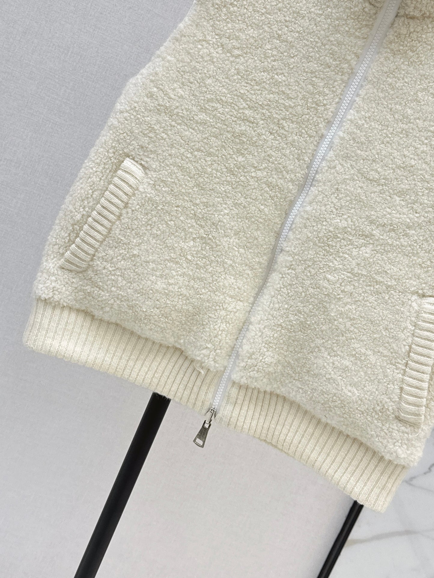 Lor 25 Stand collar lambswool double-faced down vest(WHITE/BROWN)