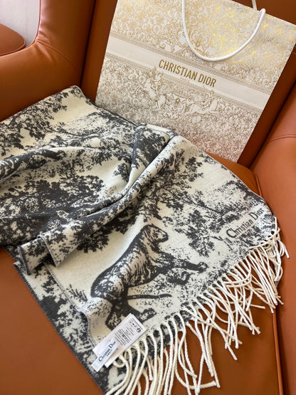 Di 25 Jouy Print Shawl Scarf（BLACK/GRAY/PINK）