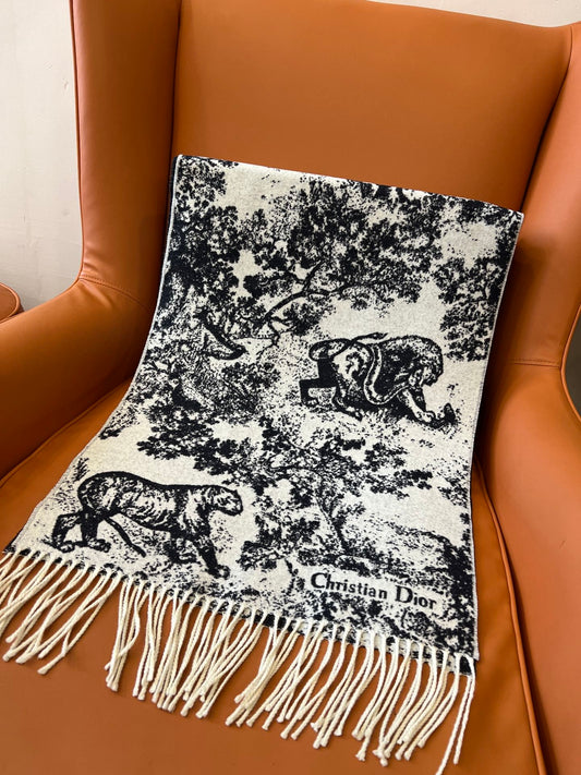 Di 25 Jouy Print Shawl Scarf（BLACK/GRAY/PINK）