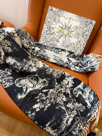 Di 25 Jouy Print Shawl Scarf（BLACK/GRAY/PINK）