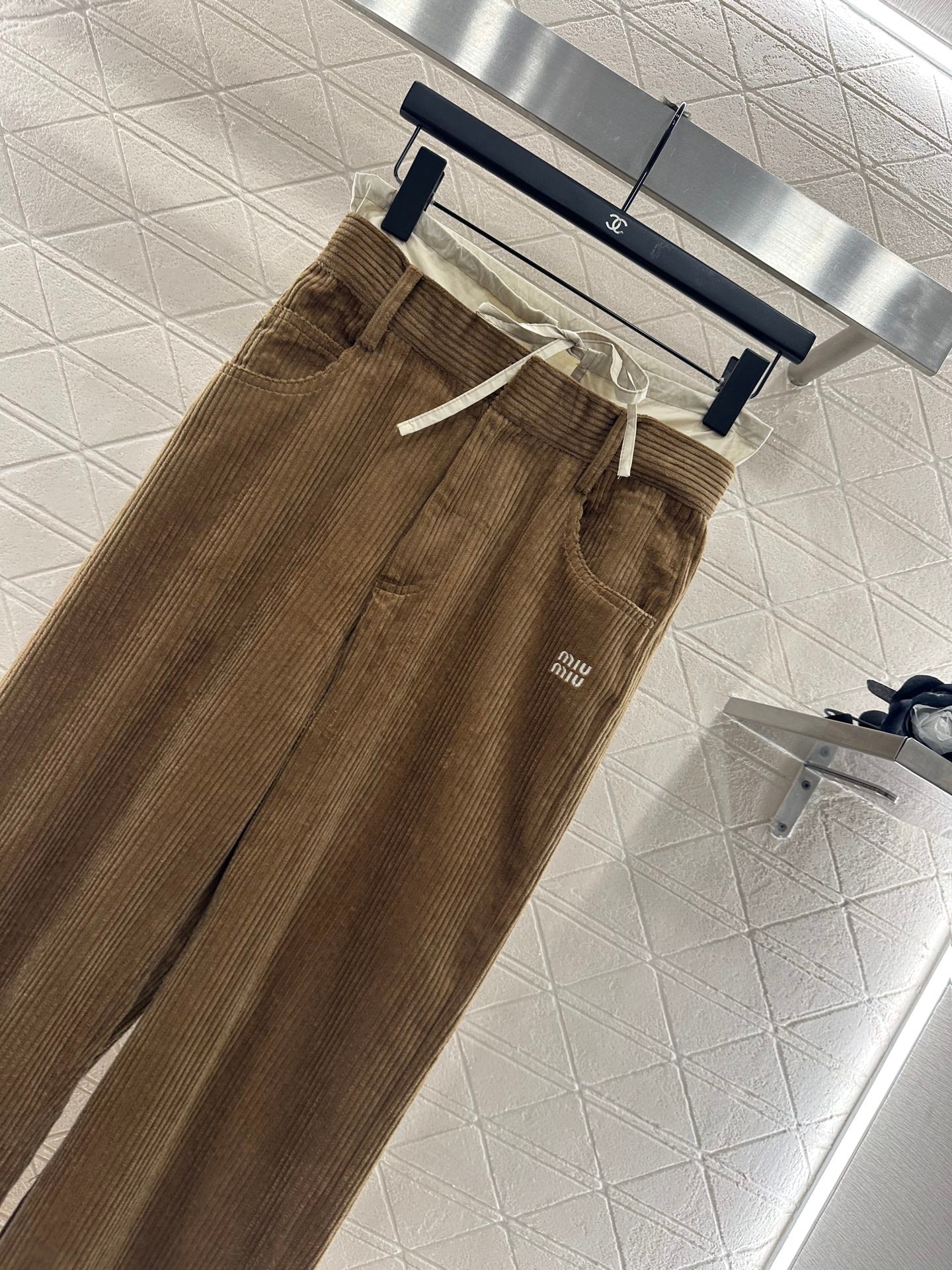 Mi 25 drawstring panel wide-leg trousers