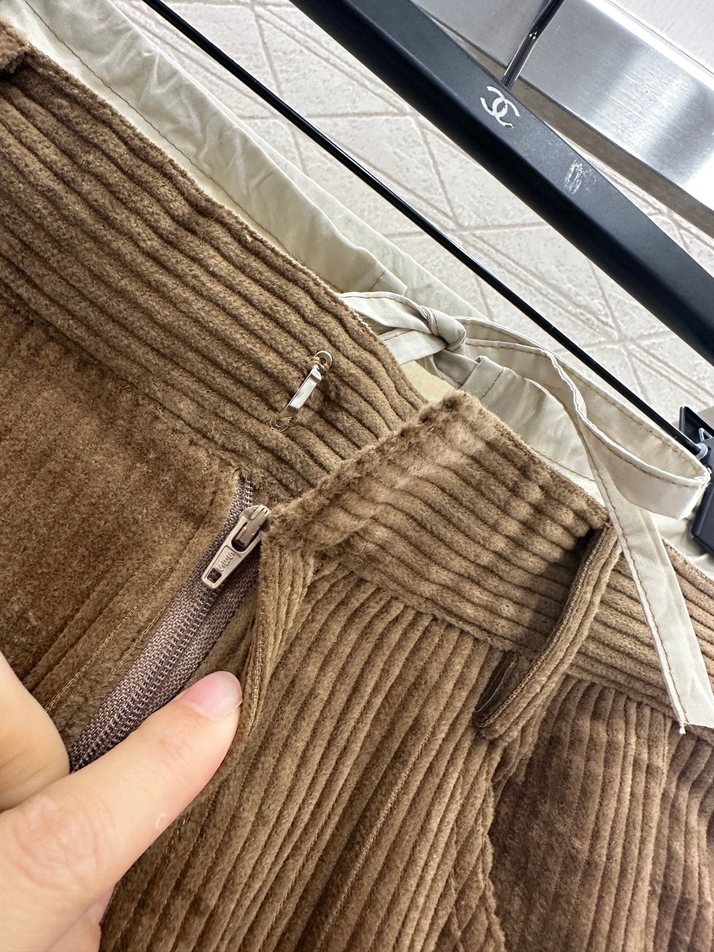 Mi 25 drawstring panel wide-leg trousers