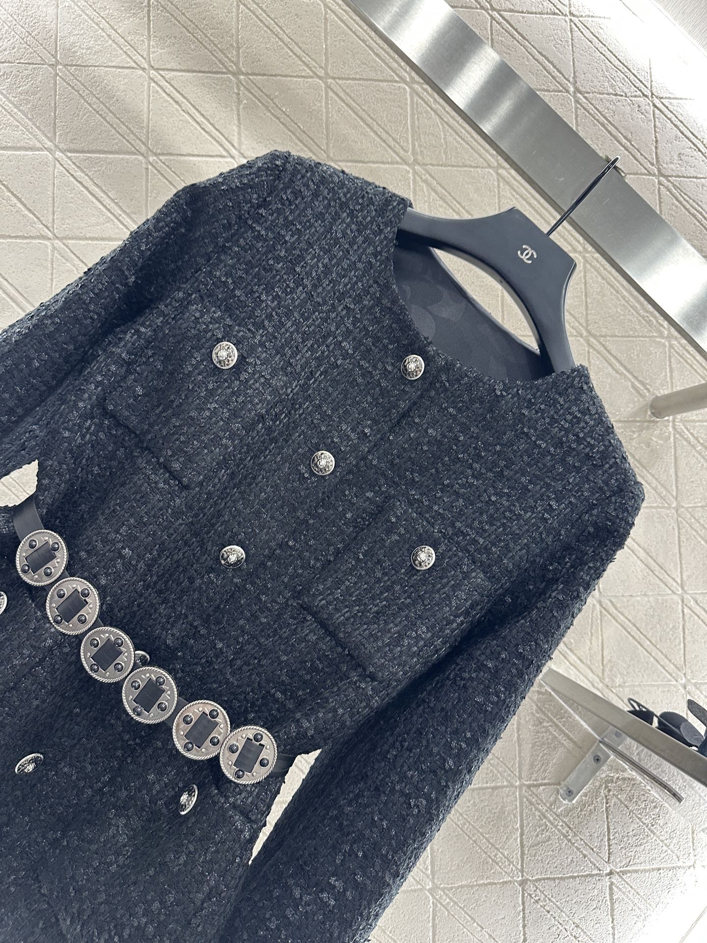 C 25 Round neck belted woven jacket (with belt)