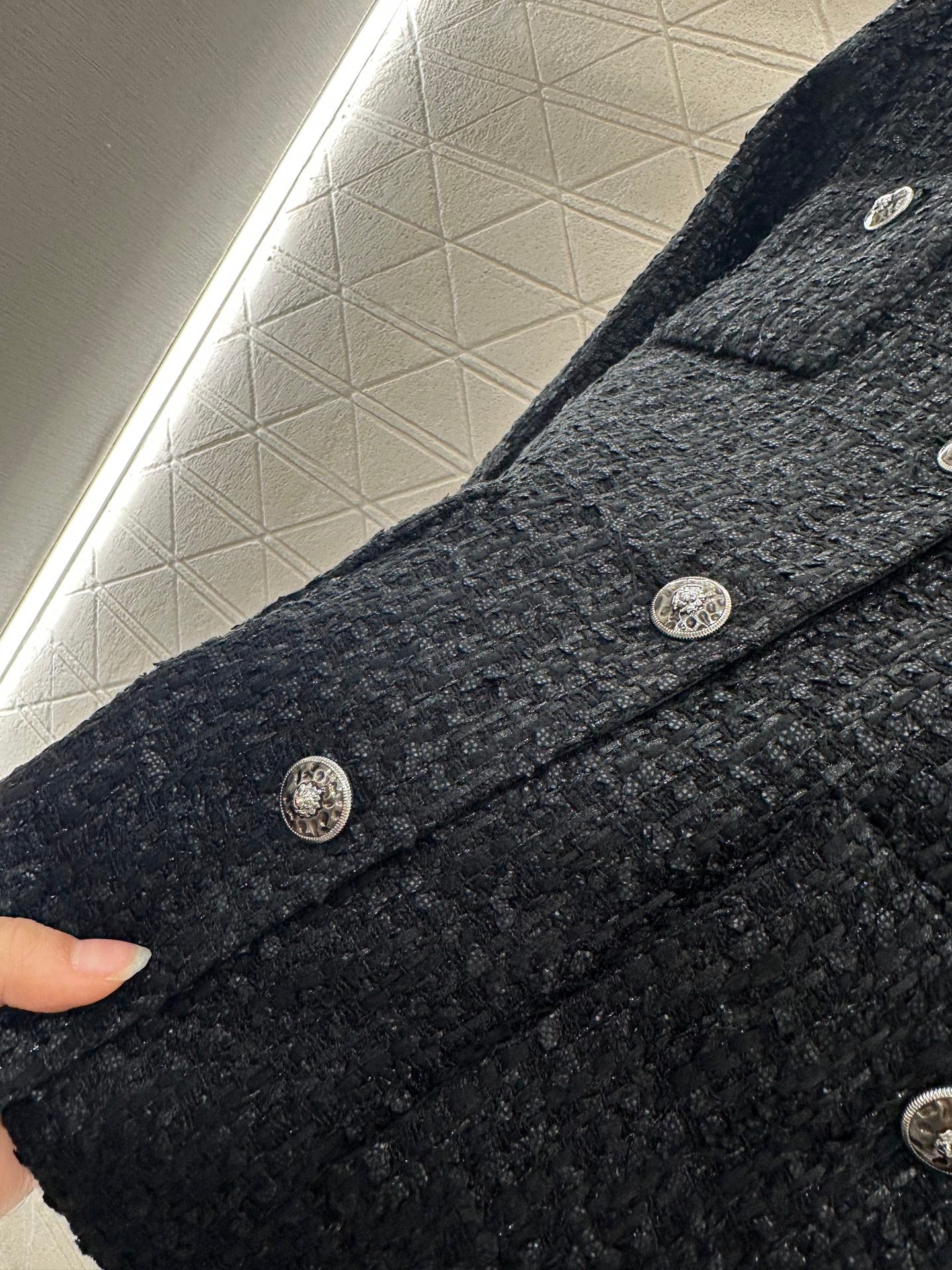 C 25 Round neck belted woven jacket (with belt)
