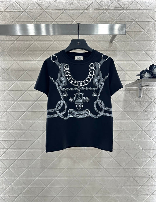 He 25 Round neck chain button print 𝑇𝑒𝑒
