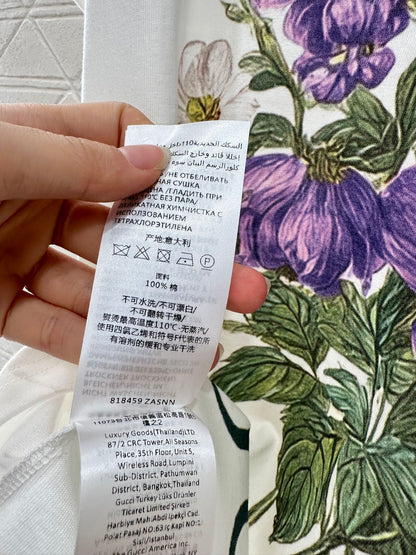 Gu 25 Purple flower print round neck 𝑇𝑒𝑒