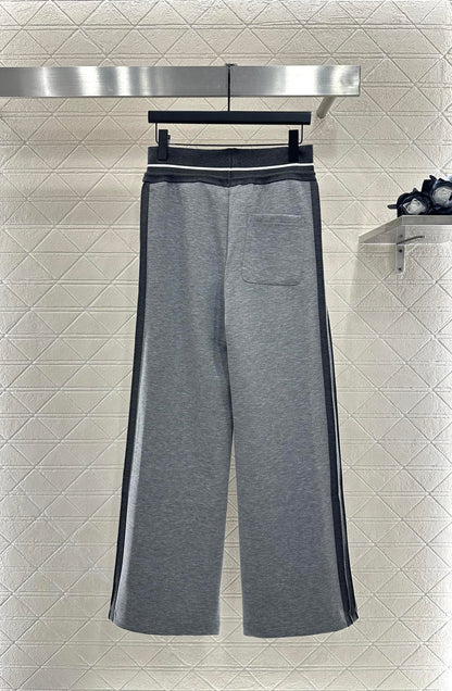 LO 25 Drawstring loose cotton trousers