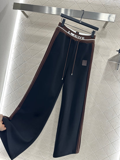 LO 25 Drawstring loose cotton trousers