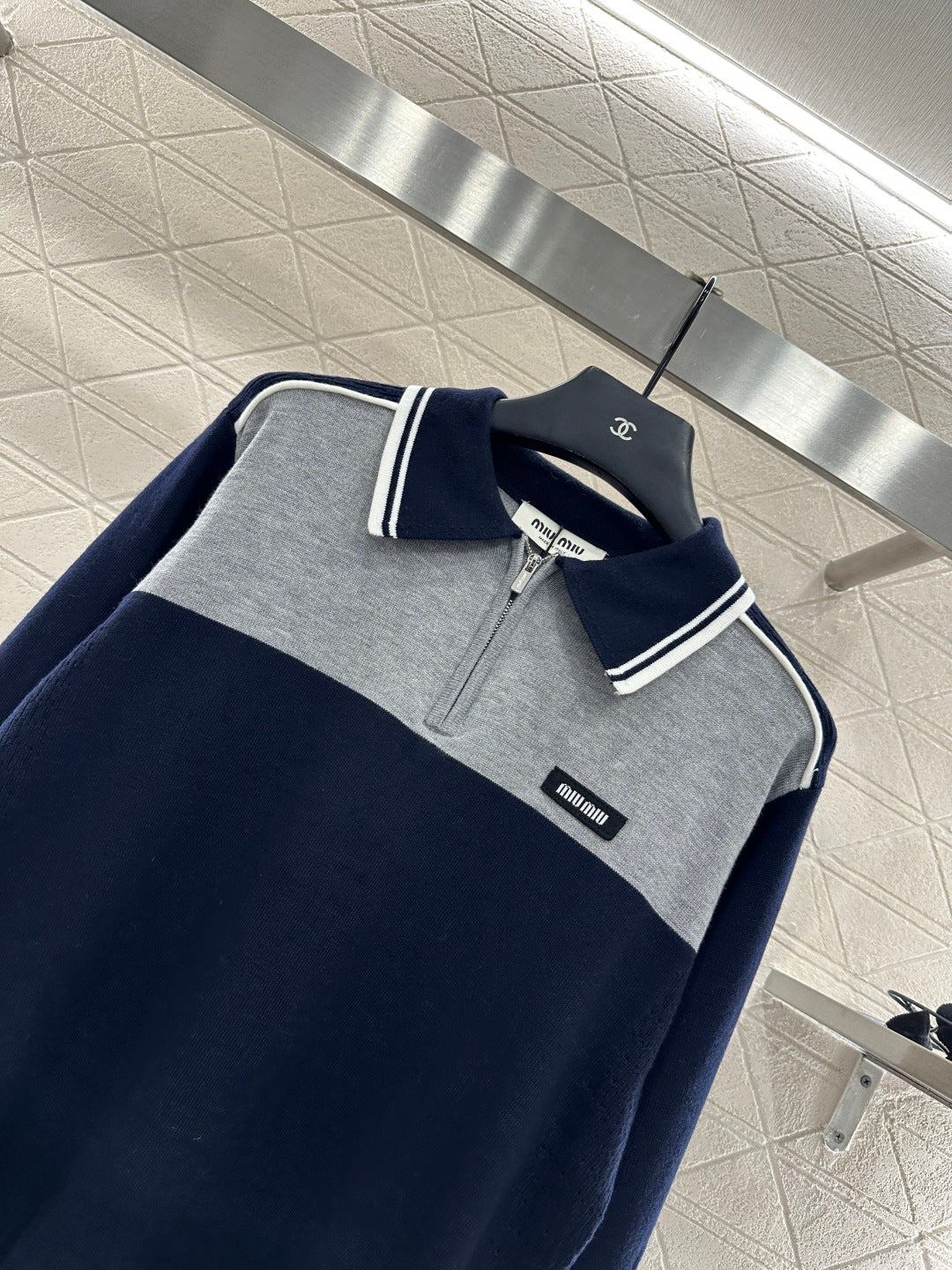Mi 25 Knitted long sleeved collar