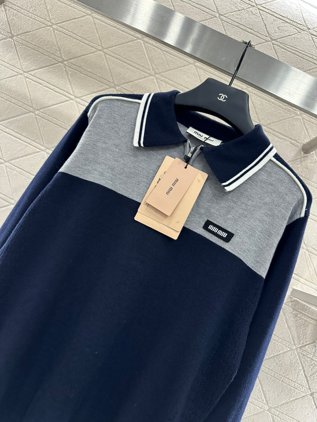 Mi 25 Knitted long sleeved collar