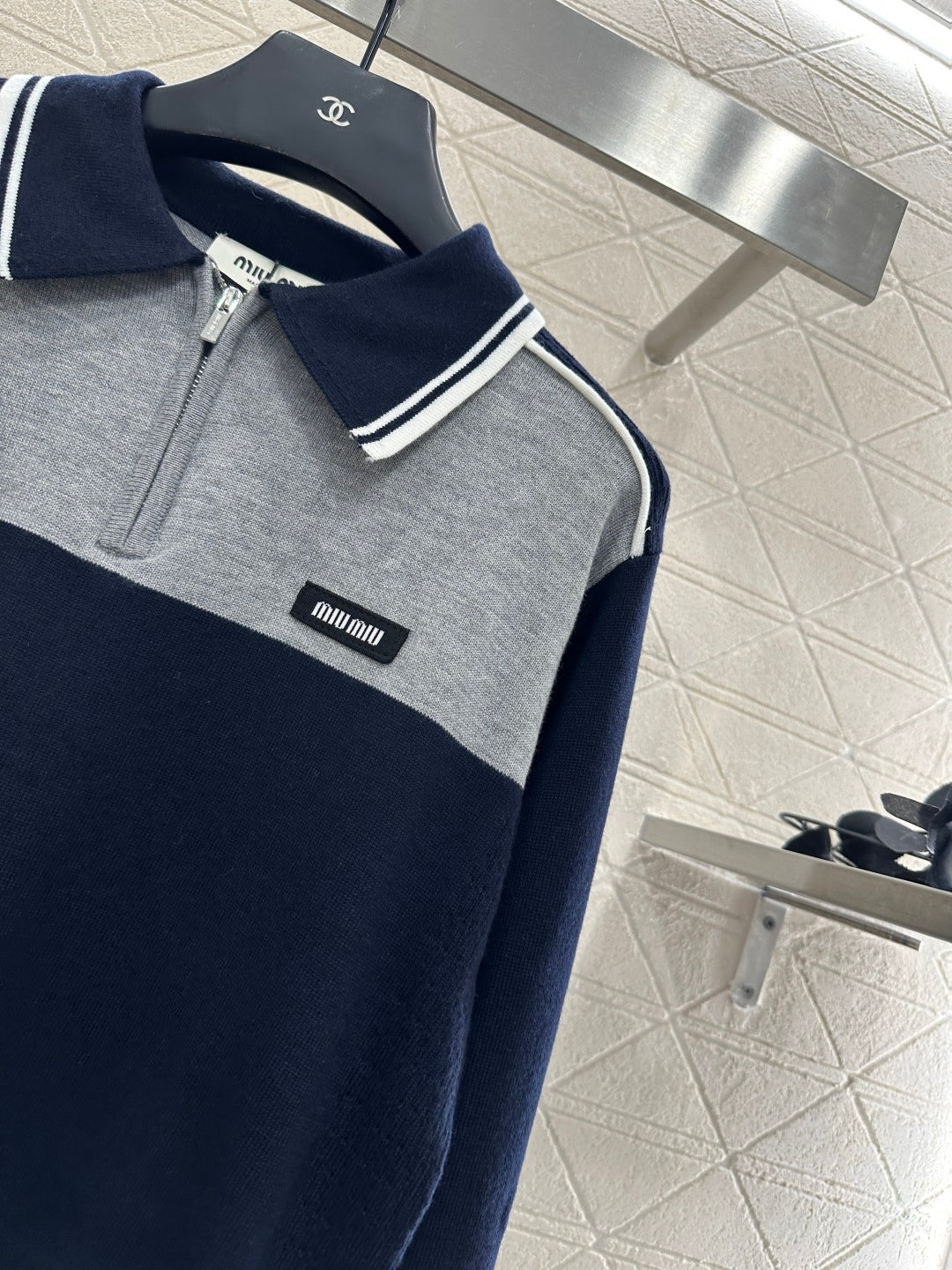 Mi 25 Knitted long sleeved collar