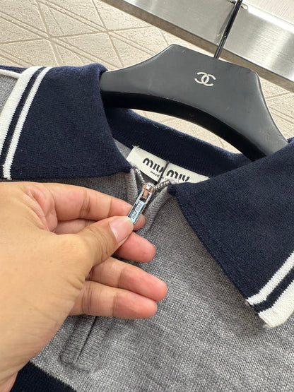 Mi 25 Knitted long sleeved collar