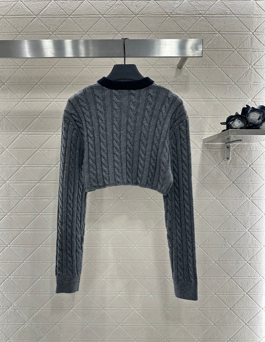 Mi 25 Fried Dough Twists knitting short pullover sweater
