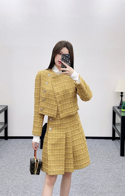Lor 25 Round neck diagonal pleated short skirt set