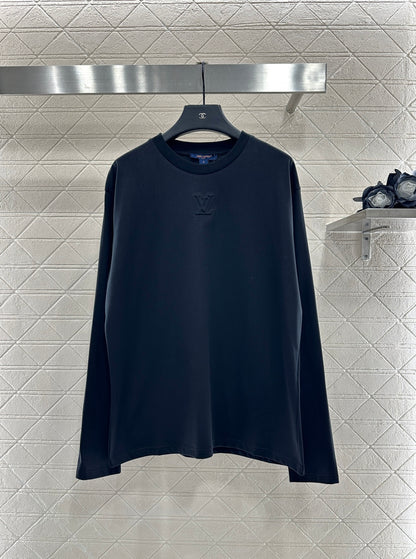 L 25 Embossed letter long sleeved shirt