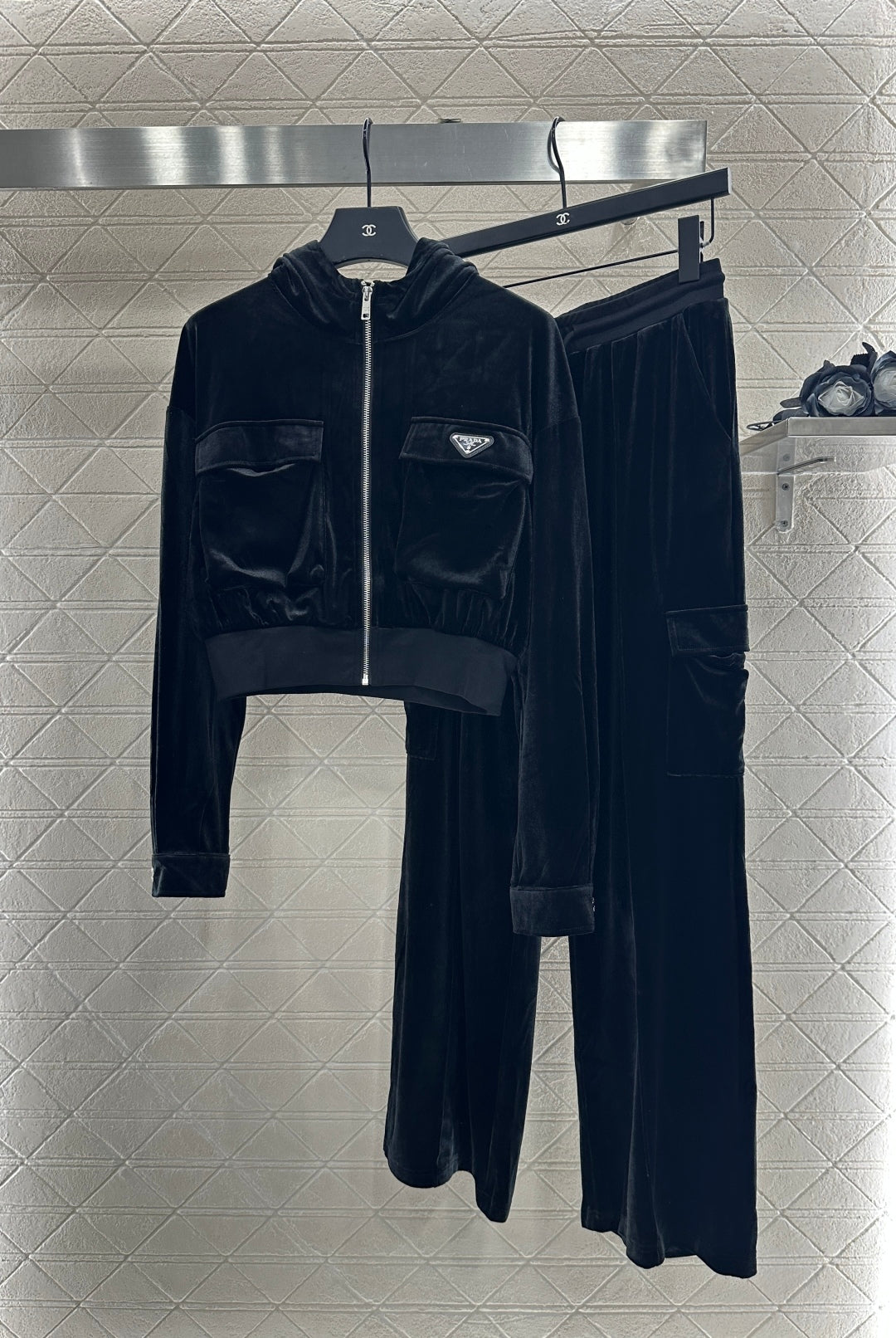 Pr 25 Hooded casual jacket, long pants, velvet suit